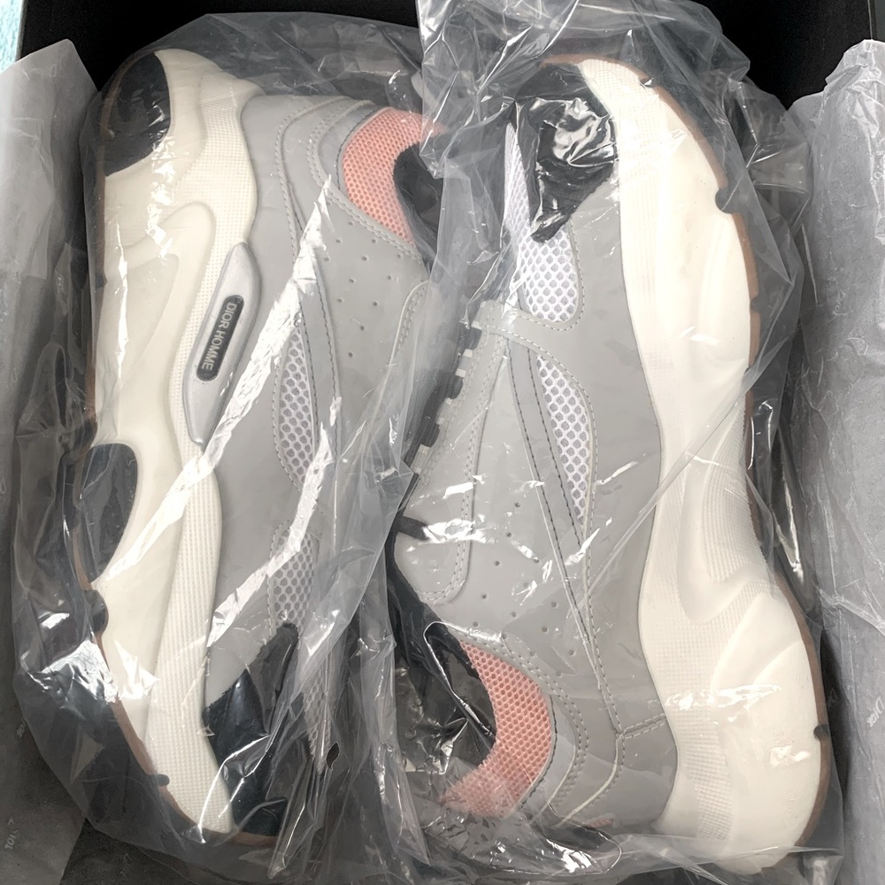 DIOR SNEAKERS